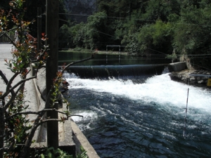 Vigicrues inondation Fontaine-de-Vaucluse Sorgue de Velleron